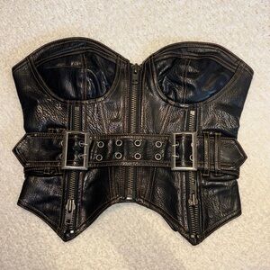 I am Gia black leather corset